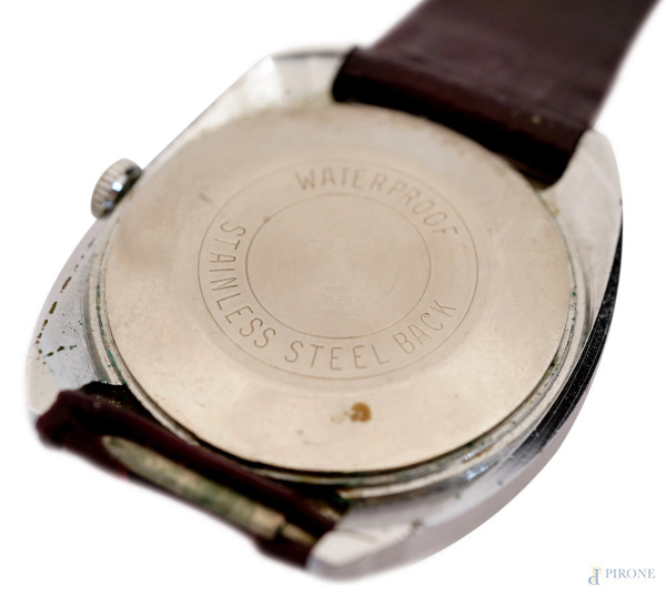 Orologio Timex 33 mm con cassa in acciaio (difetti, meccanismo da revisionare)
