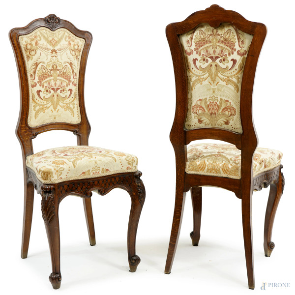 Lotto di 2 sedie del XIX secolo in legno intagliato, cm h 107x34,5x40