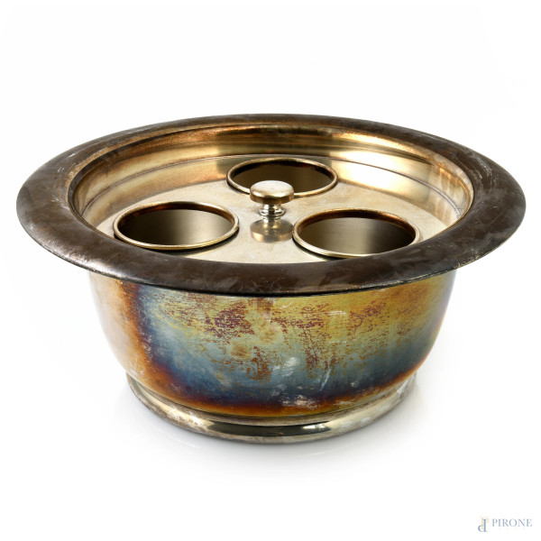 Glacette refrigerante protabottiglie in silverplate, XX secolo, cm 20x45x45, (segni di usura)