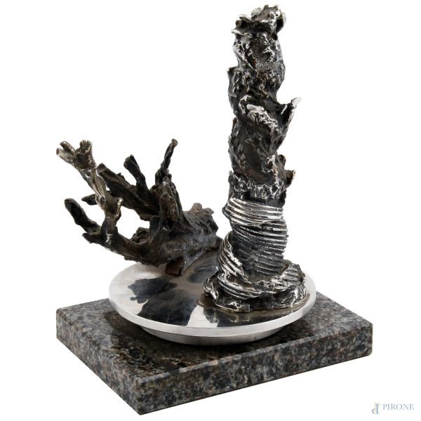 Composizione, scultura in bronzo e metallo argentato su base in marmo, firmato e datato 84, esemplare 60/90, cm 22,5x16x16