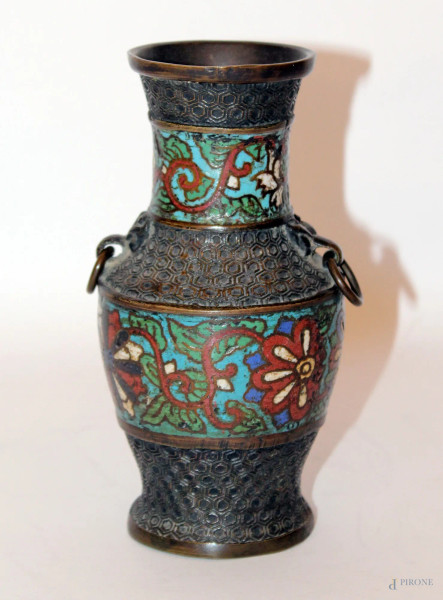 Vasetto in metallo con lavorazione cloisonnè, XIX sec, h.17 cm.