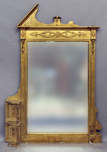 Specchiera in legno dorato e intagliato, XIX sec., cm 170 x 100.