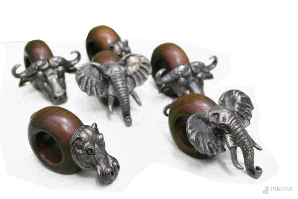 Lotto di sei segnaposti in legno e metallo a forma di animali