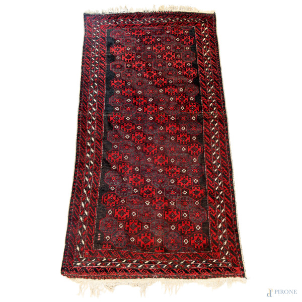 Tappeto, cm 254x122, (difetti)