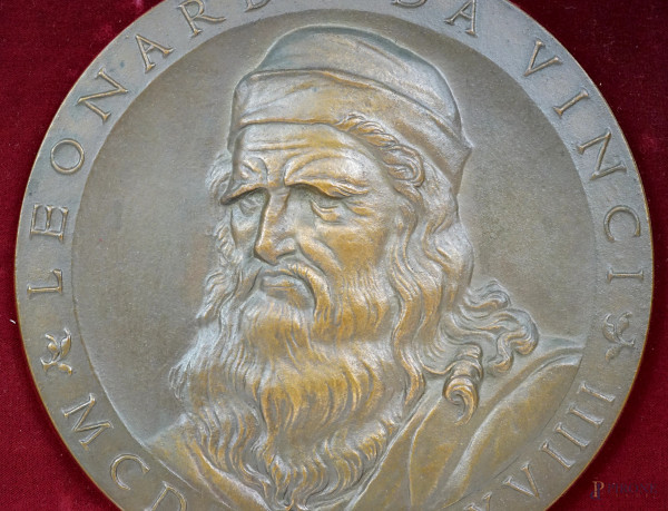 Leonardo da Vinci, medaglia in bronzo, XX secolo, diametro cm 19,5, entro cornice