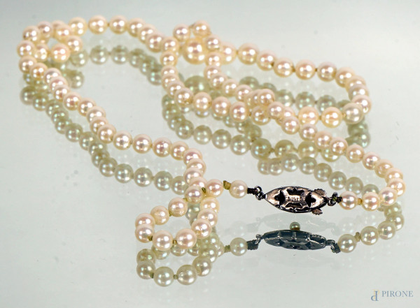 Collana di perle degradè con chiusura in argento, lunghezza cm 28,5