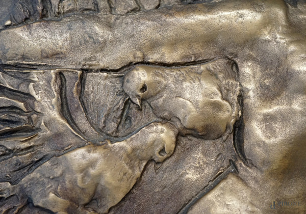 Emilio Greco (Catania, 1913 – Roma, 1995), Le colombe della pace, bassorilievo in bronzo, firmato...