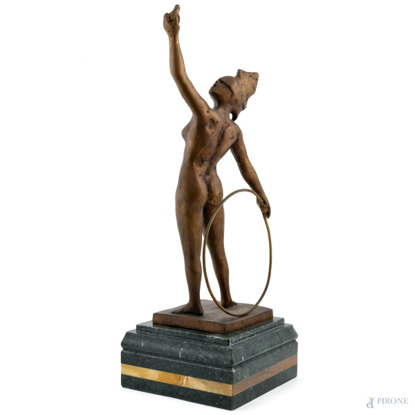 Ugo Attardi (1923-2006), La dea bendata, scultura in bronzo con base in marmo, firmato in basso, ...