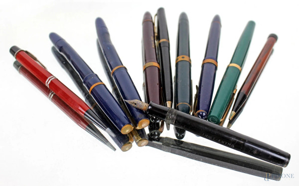 Lotto di sette penne stilografiche e tre portamine vintage