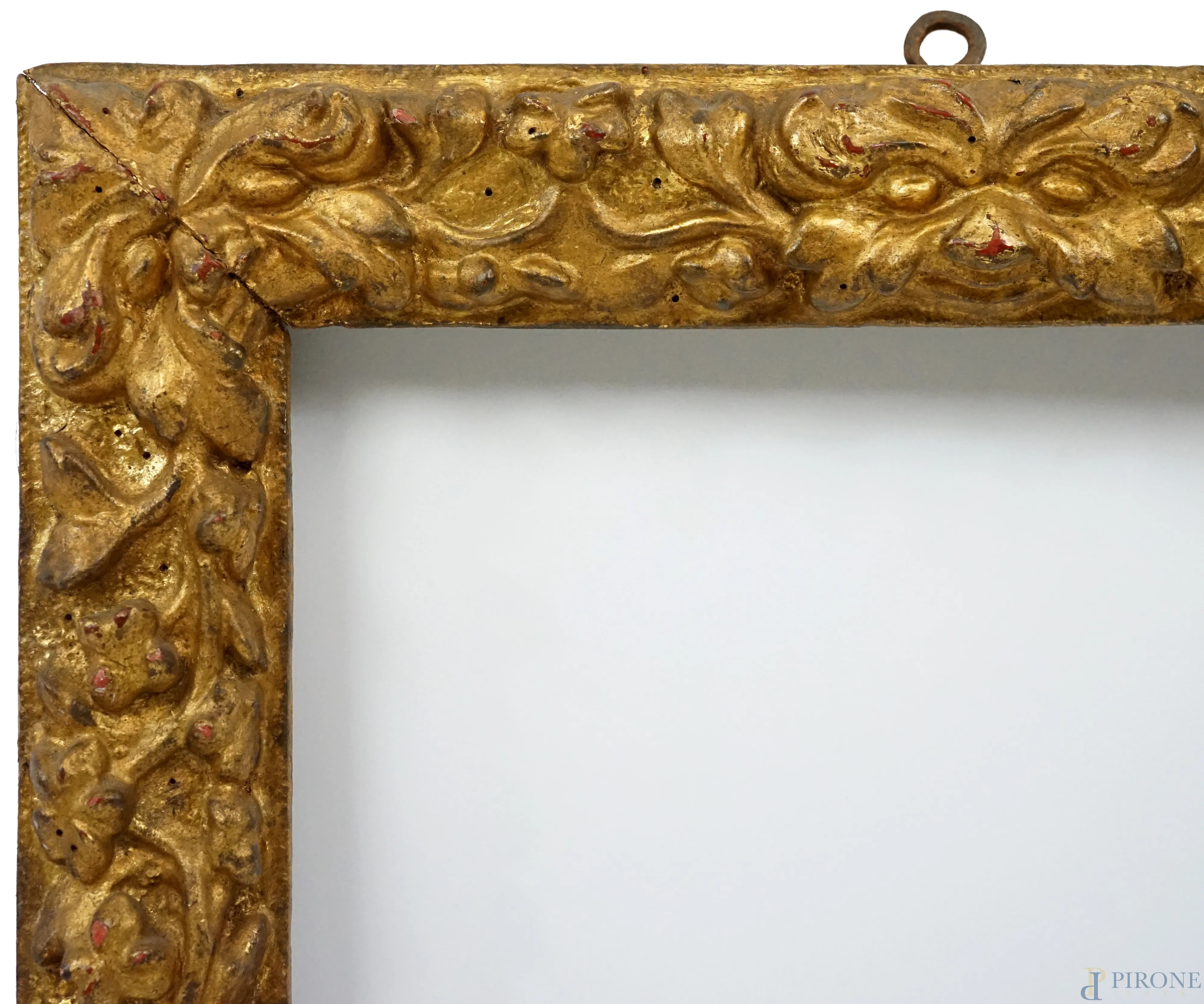 Cornice in legno intagliato, traforato e dorato, XIX secolo - Asta Cornici  Antiche - Cambi Casa d'Aste