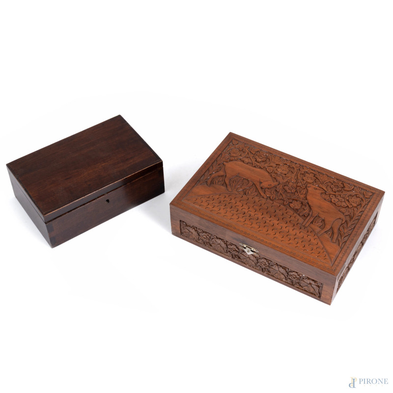 Lotto di due scatole in legno, XX secolo, misure massime cm  8,5x31x21, (segni di usura, scalfiture)  - Asta  ASTA A TEMPO | VARIÆ - Aste Pirone