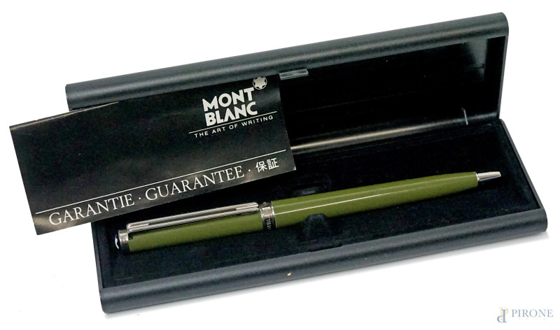 Montblanc, penna a sfera verde, lunghezza cm 14,5, entro custodia originale.  - Asta ASTA DI ARTE MODERNA, CONTEMPORANEA E VINTAGE - Aste Pirone