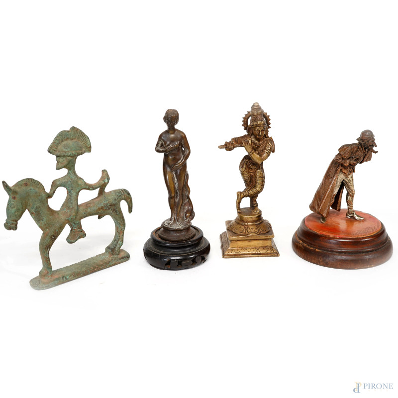 Lotto composto da 4 sculture diverse in bronzo, altezza massima cm 15,5, (difetti)  - Asta ASTA A TEMPO | VARIÆ - Aste Pirone