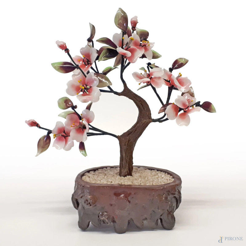 Bonsai vintage realizzato con mix di pietre dure in diverse tonalità di colore, altezza cm 35 circa, Cina popolare XX sec.  - Asta ASTA DI ARTE MODERNA, CONTEMPORANEA E VINTAGE - Aste Pirone