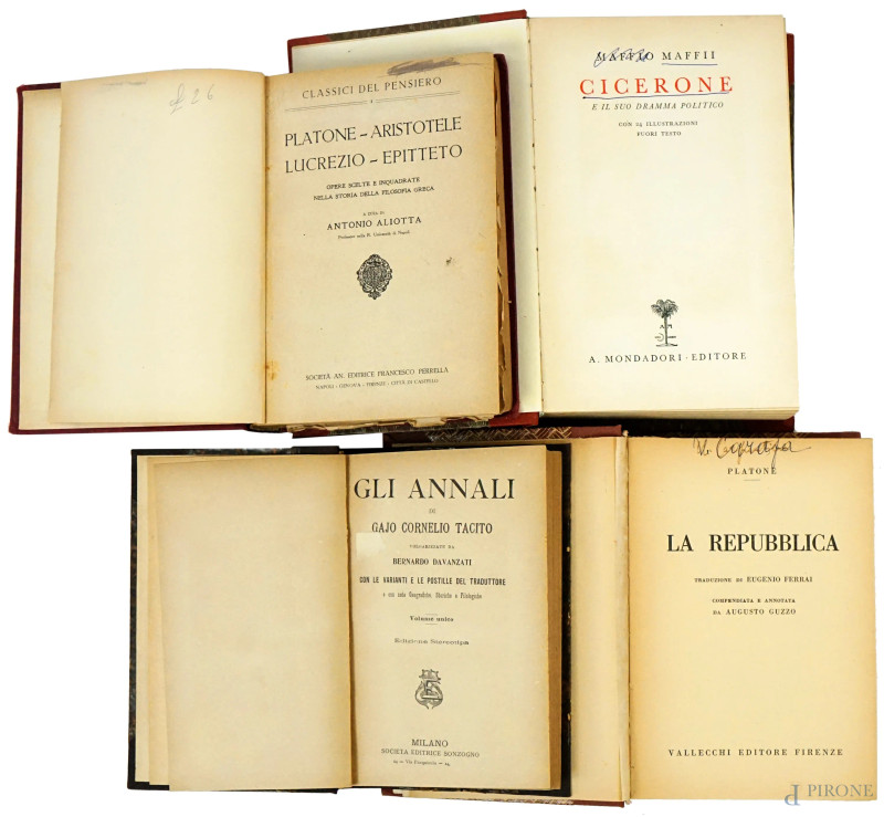 Lotto di quattro volumi di letteratura latina e greca, (difetti).  - Asta ASTA DI ARTE MODERNA, CONTEMPORANEA E VINTAGE - Aste Pirone