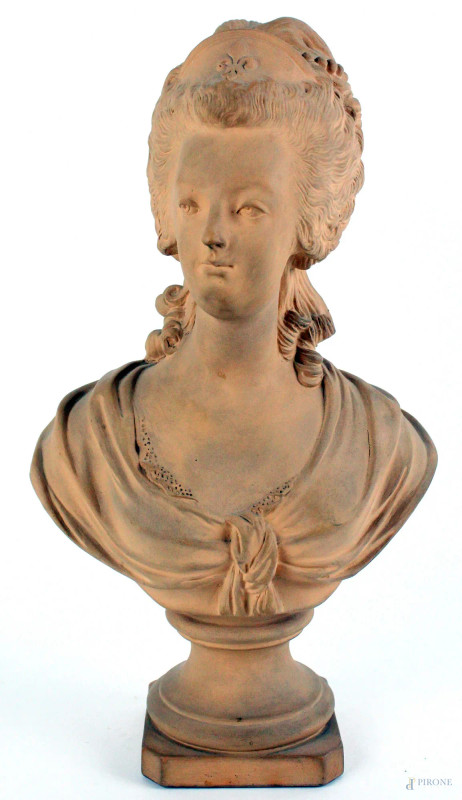 Busto di Maria Antonietta in terracotta, altezza cm.31, XX secolo  - Asta ASTA A TEMPO - DUE SESSIONI - Aste Pirone