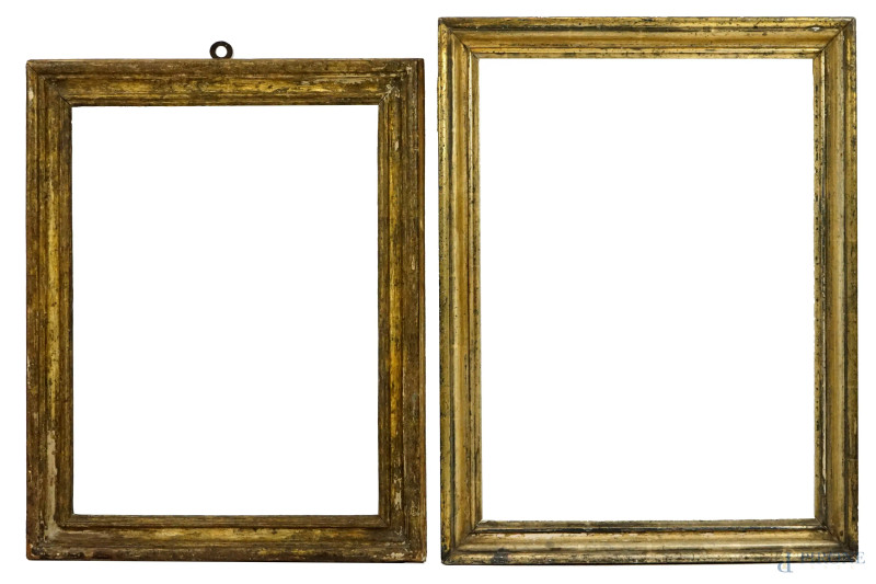 Lotto di due cornici in legno dorato del XX secolo, misure specchio cm 60x44, misure ingombro cm 53,5x40,5, (difetti).  - Asta II TORNATA DI ASTA DI ARTE MODERNA E ANTIQUARIATO - Aste Pirone