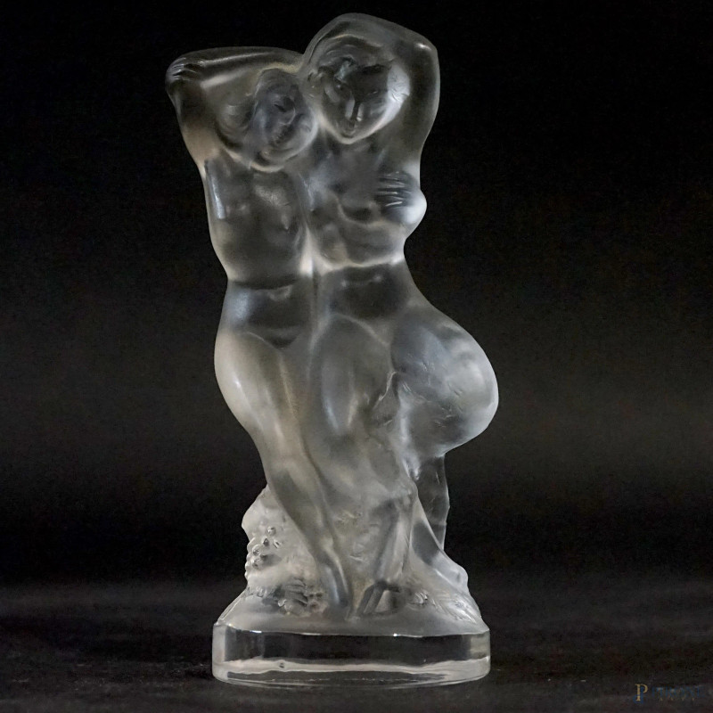 Fauno con Ninfa, in cristallo Lalique, XX secolo, cm h 14, firma incussa sotto la base, (lievissimi difetti).  - Asta ASTA A TEMPO di Arte Moderna e Antiquariato - Aste Pirone