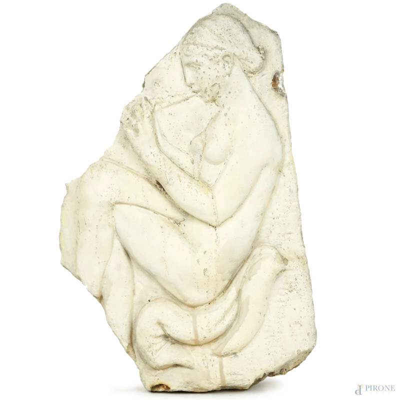 Antico bassorilievo in marmo raffigurante suonatrice di tibia, cm 33,5x24, (frammentario, difetti).  - Asta ASTA A TEMPO DI ANTIQUARIATO E ARTE MODERNA - Aste Pirone