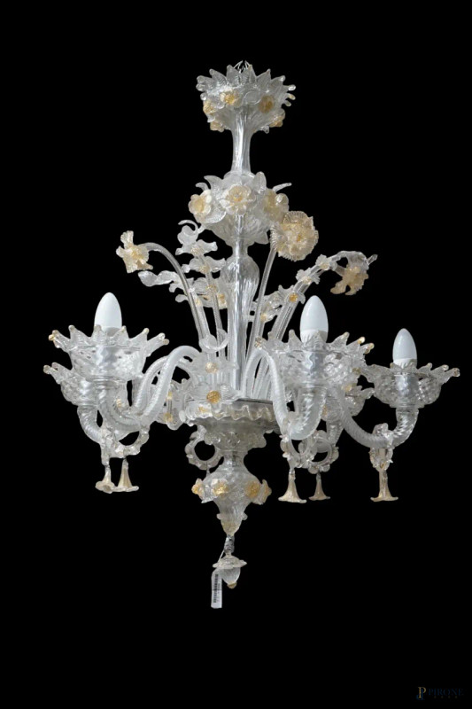 Coppia di lampadari in vetro di Murano a sei bracci, XX secolo, portacandela con inclusioni dorate, cm h 87, (difetti)  - Asta ASTA A TEMPO DI ANTIQUARIATO, ARTE ANTICA E MODERNA - Aste Pirone