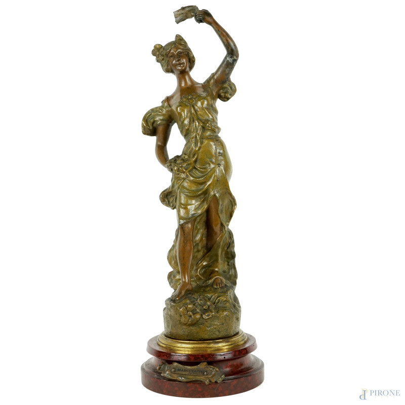 Fanciulla, scultura in antimonio, cm h 49,5, base in legno, firmata.  - Asta ASTA DI ANTIQUARIATO E ARTE MODERNA - Aste Pirone