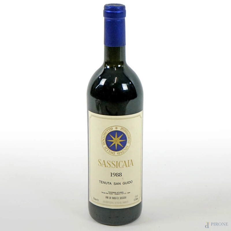 Sassicaia, Tenuta San Guido, bottiglia di vino rosso da 750 ml,  anno 1988.  - Asta ASTA DI ARTE MODERNA, CONTEMPORANEA E VINTAGE - Aste Pirone