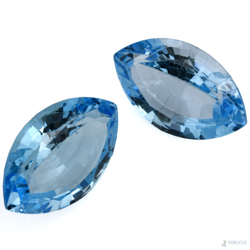 Lotto di due topazi azzurri, Brasile, ct 37.5, mm 22,6x14x9,1  - Asta ASTA A TEMPO | IN ARTE VERITAS - Aste Pirone