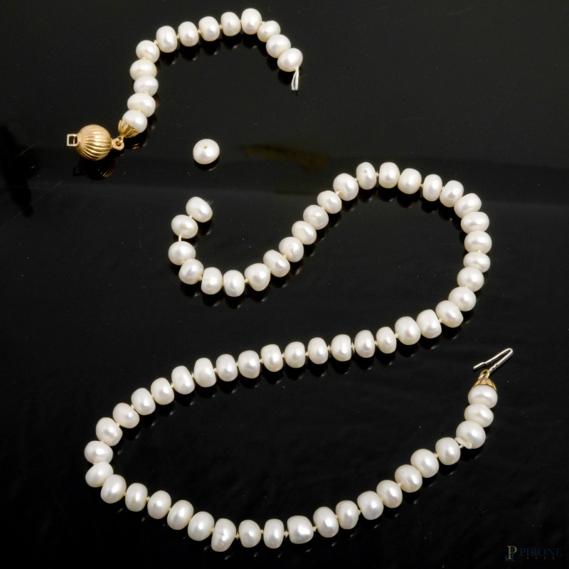 Collana di perle di fiume con chiusura in oro 750, lunghezza cm 50, (difetti)  - Asta ASTA A TEMPO | VARIÆ - Aste Pirone