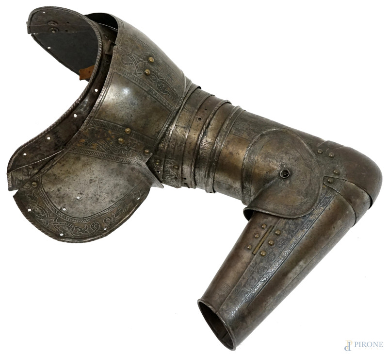 Vambrace, parte di armatura antica, lunghezza, cm 67  - Asta ASTA A TEMPO DI ANTIQUARIATO E ARTE MODERNA - Aste Pirone