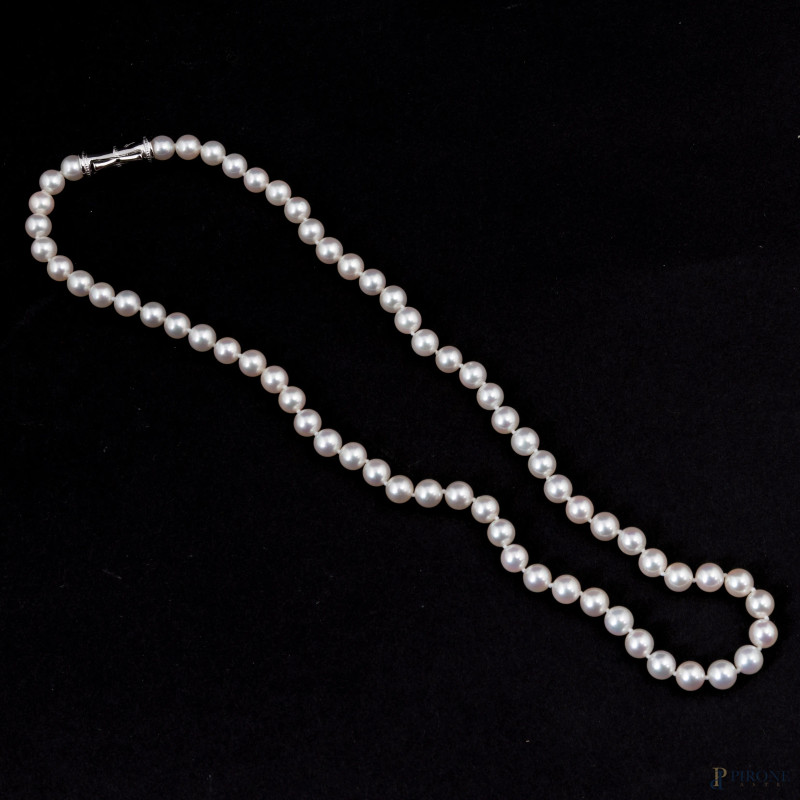 Collana a un filo di perle, lunghezza cm 46  - Asta ASTA A TEMPO | VARIÆ - Aste Pirone