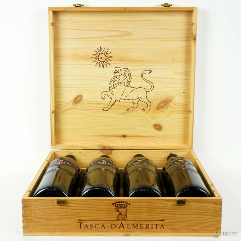 Tasca d'Almerita, quattro bottiglie Camastra 2000/2001 Nero d'Avola, entro cassetta  - Asta II TORNATA DI ASTA DI ARTE MODERNA E ANTIQUARIATO - Aste Pirone