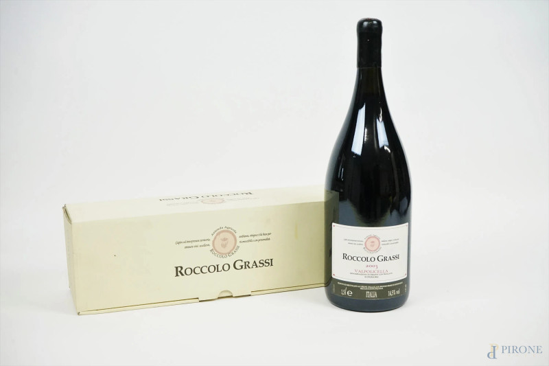 Roccolo Grassi, Valpolicella, bottiglia di vino rosso da 1,5 l, entro scatola originale.  - Asta ASTA DI ARTE MODERNA, CONTEMPORANEA E VINTAGE - Aste Pirone